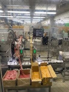 西大和コープ委員会:(株)豆紀の工場見学 コープの納豆のこだわりを知りました