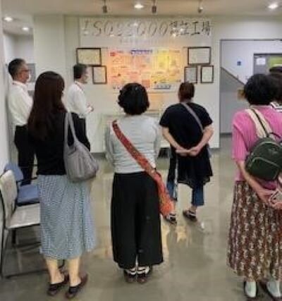 西大和コープ委員会:(株)豆紀の工場見学 コープの納豆のこだわりを知りました