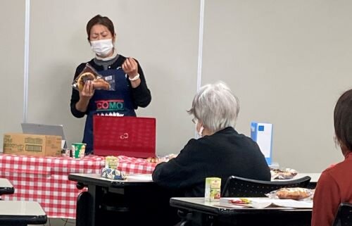奈良東コープ委員会:㈱コモの学習会ロングライフの秘密がわかりました