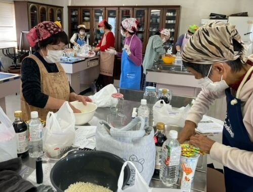 生駒北コープ委員会:組合員のつどいと“塩麹”“醤油麹”作り