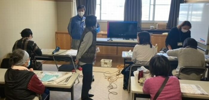 三宅川西コープ委員会：組合員のつどいと“蜜ろうラップ”作り