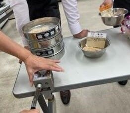 奈良西コープ委員会:フローベルの学習会 パンへのこだわりと愛情が伝わりました
