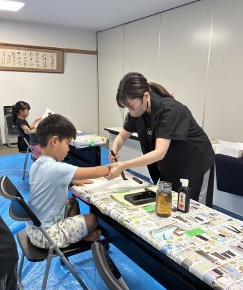奈良東コープ委員会：夏休み企画　子どもお習字教室