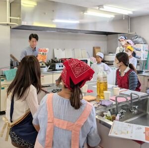 生駒東コープ委員会:夏休み企画 ㈱イートアンドフーズの学習会