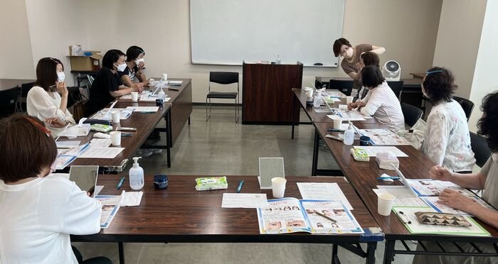 宇陀コープ委員会：㈱ウィルミナの学習会～化粧品で笑顔に～