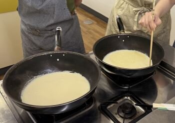 郡山西コープ委員会:豆腐の学習会 “湯葉・豆腐作り”も体験しました